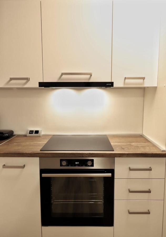 Appartement Apartman Nila à Vukovar Extérieur photo