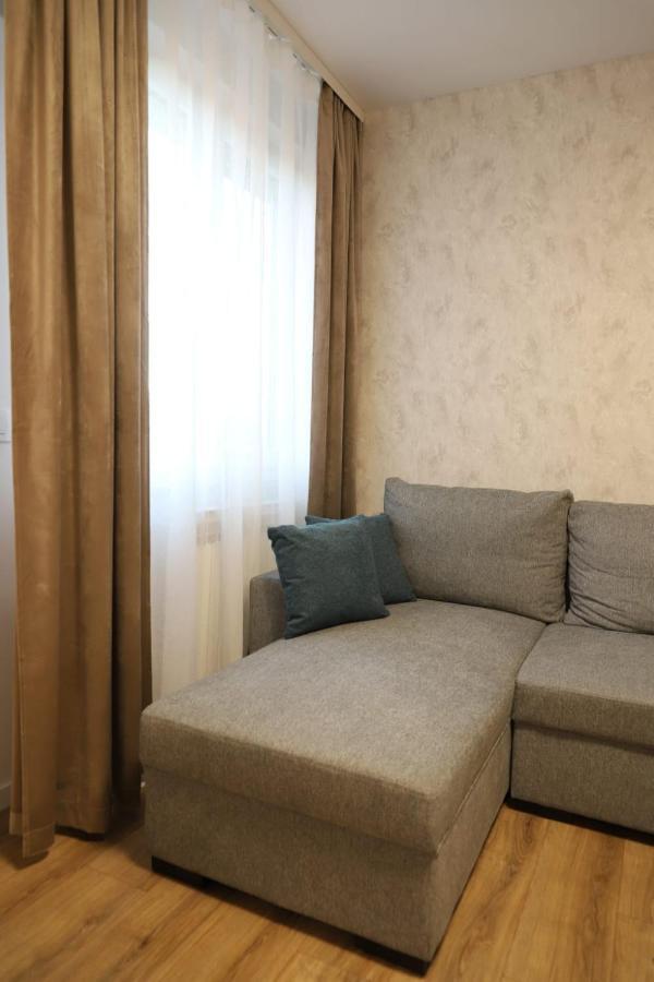Appartement Apartman Nila à Vukovar Extérieur photo